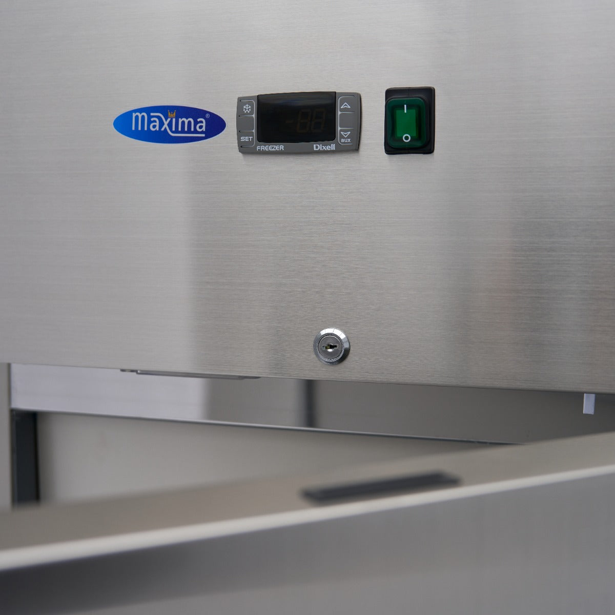 Congélateur - 600 L - 3 étagères réglables (2/1 GN) - acier inoxydable - sur roulettes