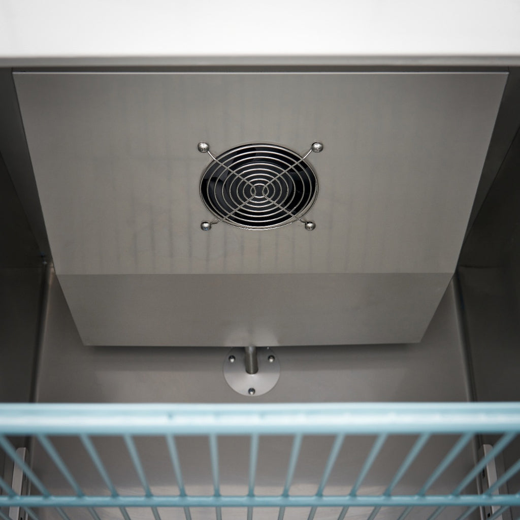 Réfrigérateur - 600 L - 3 étagères réglables (2/1 GN)  - acier inoxydable - sur roulettes